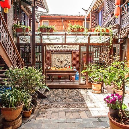 シー タン エクスクイジット ホテル 麗江市 エクステリア 写真