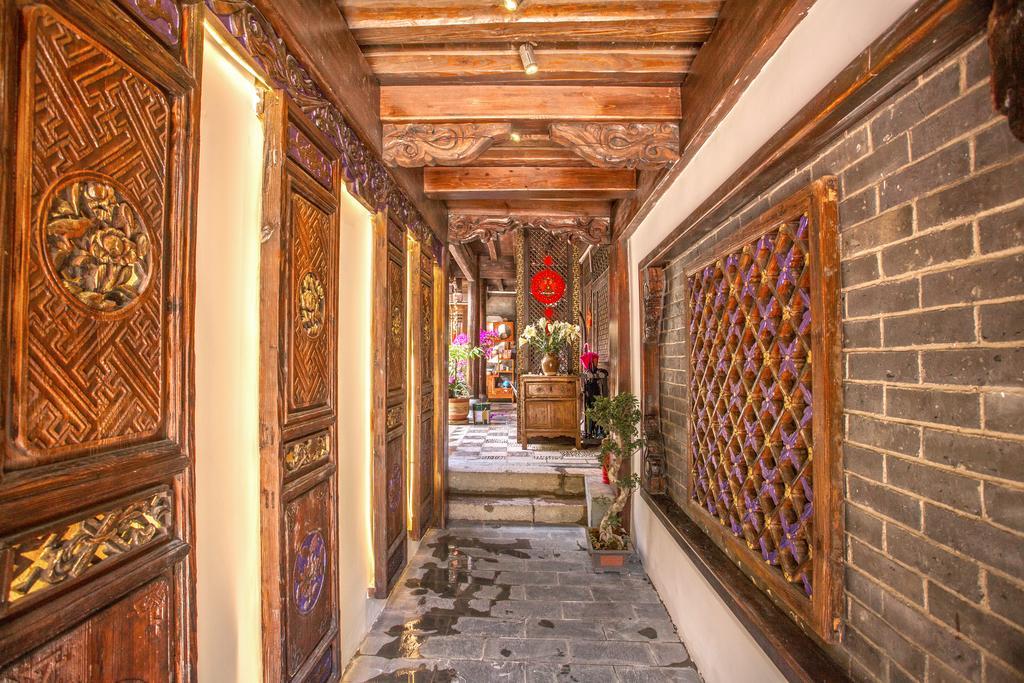 シー タン エクスクイジット ホテル 麗江市 エクステリア 写真