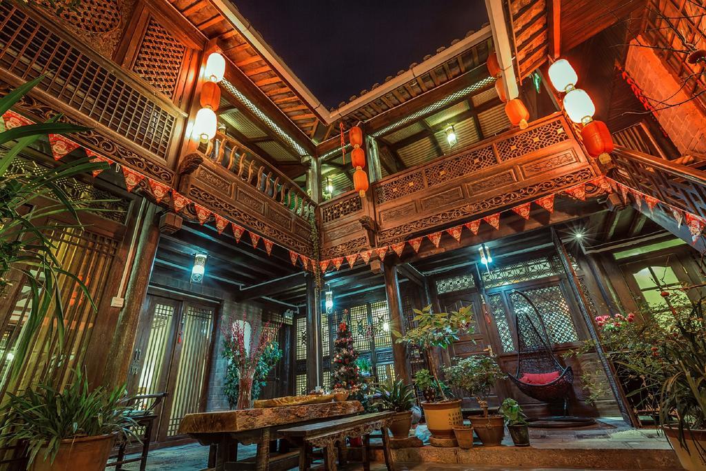 シー タン エクスクイジット ホテル 麗江市 エクステリア 写真
